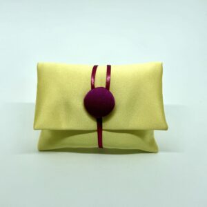 busta in duchesse giallo con bottone